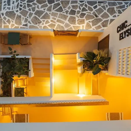 Chic Elysium - Refuge Apartmán Naxos City