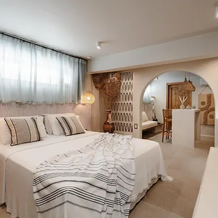 Chic Elysium - Refuge Apartmán Naxos City