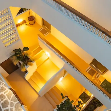 Chic Elysium - Refuge Apartmán *