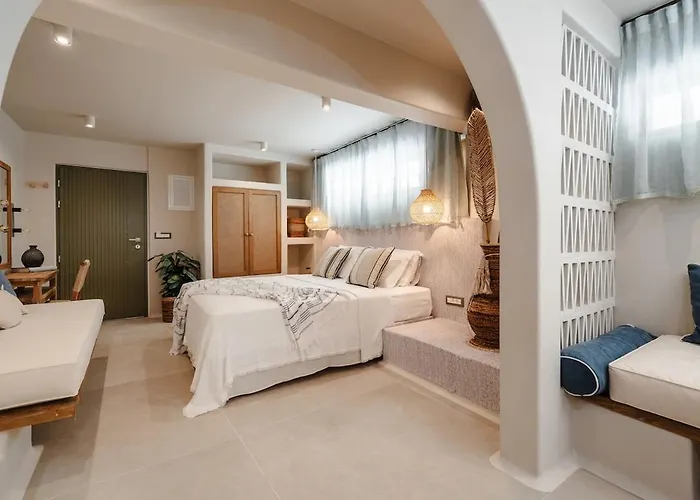 Chic Elysium - Refuge Apartmán Naxos City